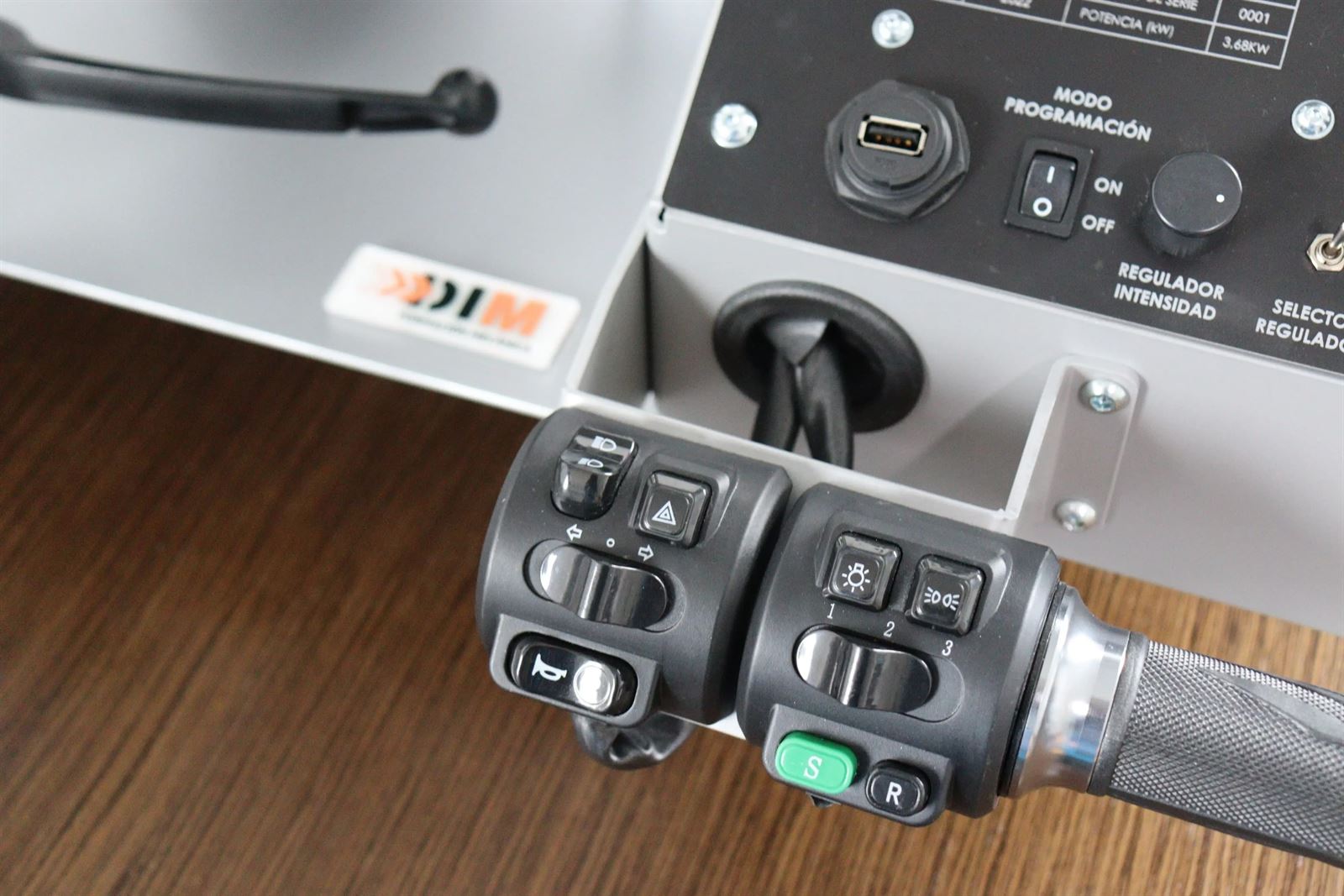 Maqueta Didáctica de Sistema de Tracción Eléctrico – Formación Profesional en Movilidad Eléctrica - Imagen 3